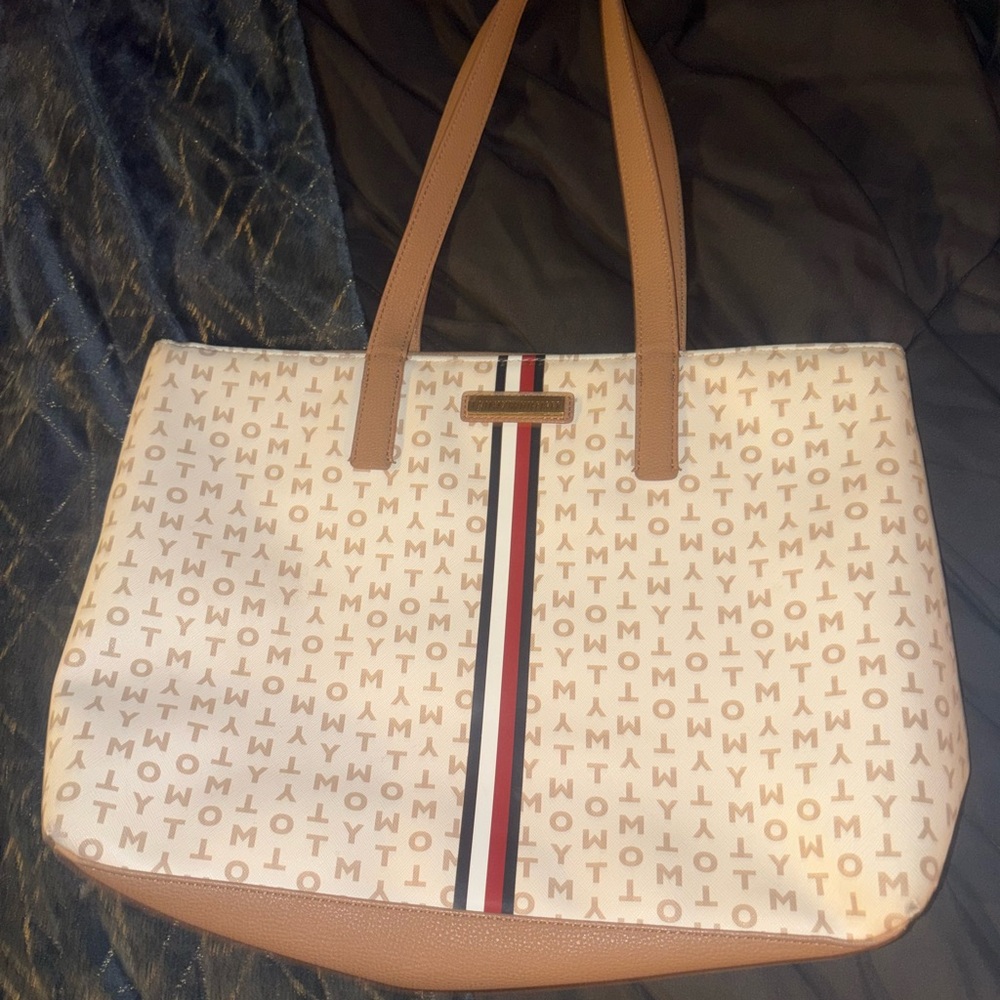Tommy Hilfiger Tan and White Classic Tote Bag